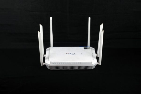 True Gigatex Fiber AC2150 2150Mbps Gigabit 6 Antenna ONU Router - অনু আর রাউটার একসাথে Skyworth GN542VF 900MHz CPU 2 Core 256MB RAM